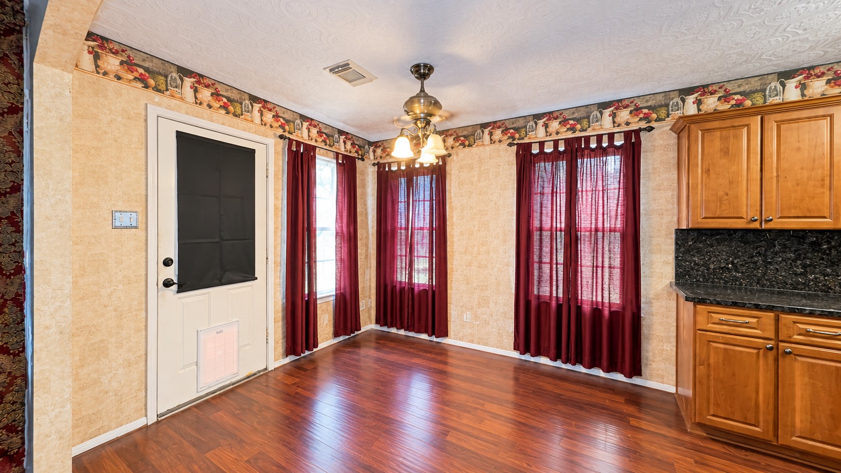 5026 Edgegate Drive Spring, TX 77373 - Photo 5 of 16 Gallery Image 5