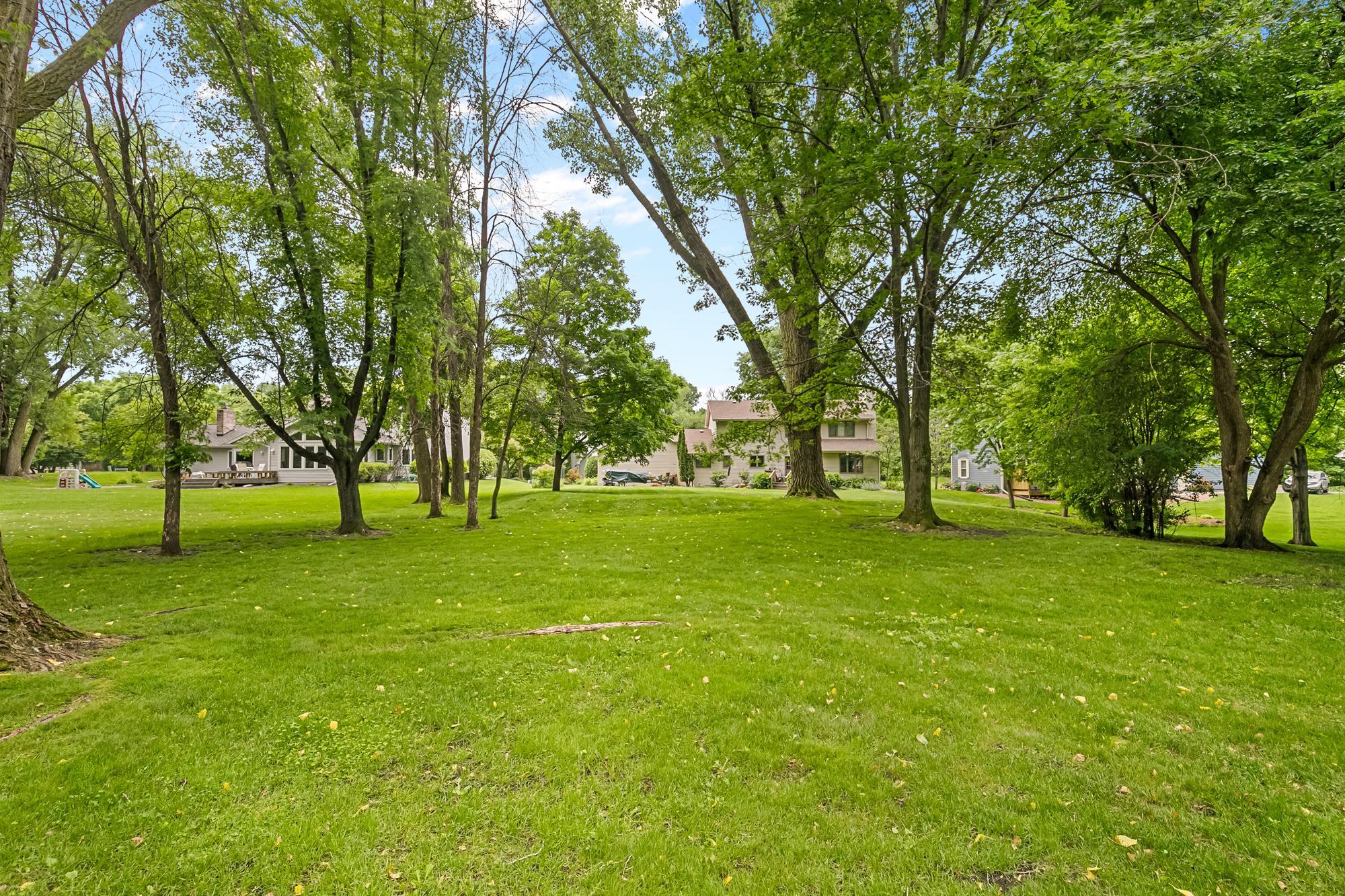 14711 Woodruff Road Wayzata, MN 55391 - Photo 23 of 25