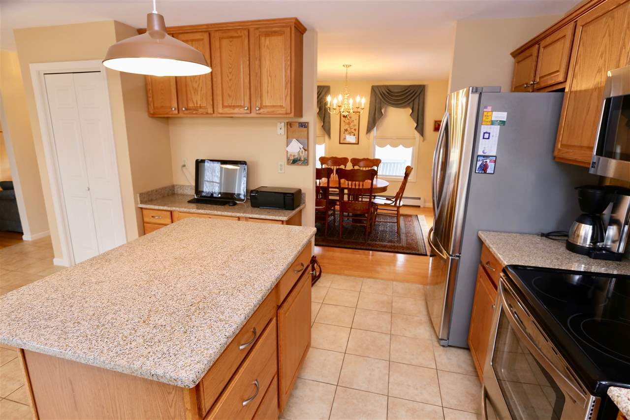 48 Tyler Drive Goffstown, NH 03045 - Photo 14 of 37