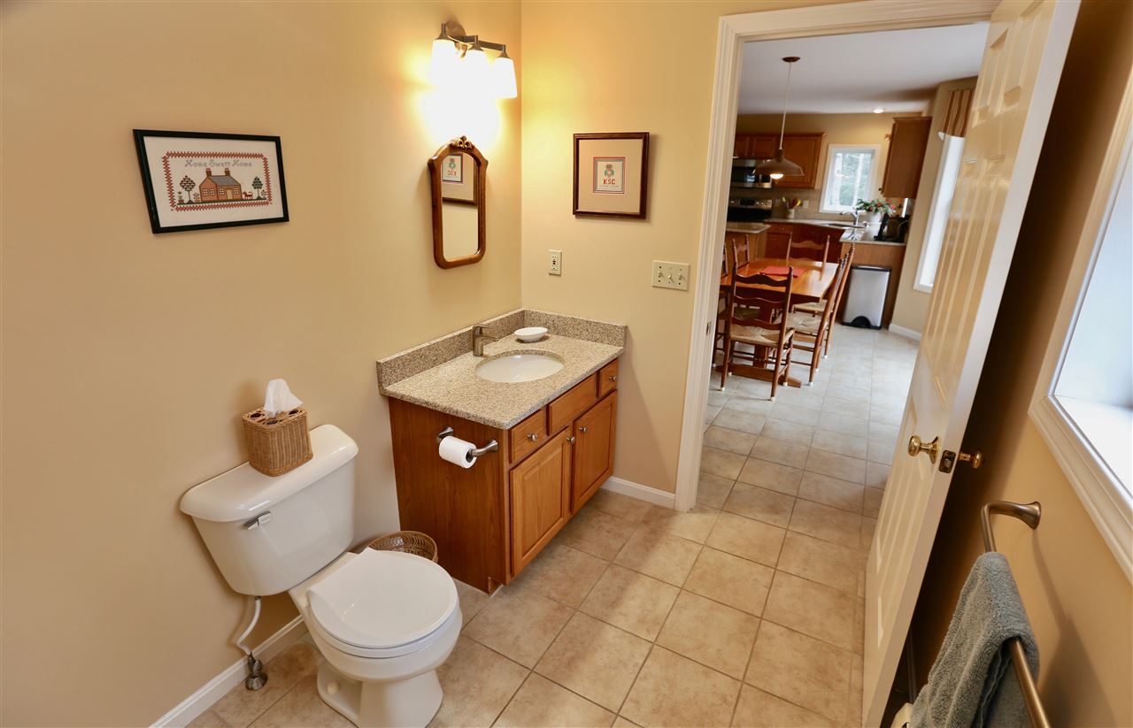 48 Tyler Drive Goffstown, NH 03045 - Photo 16 of 37
