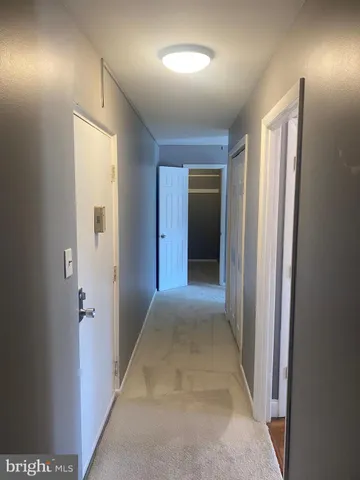 a view of utility room