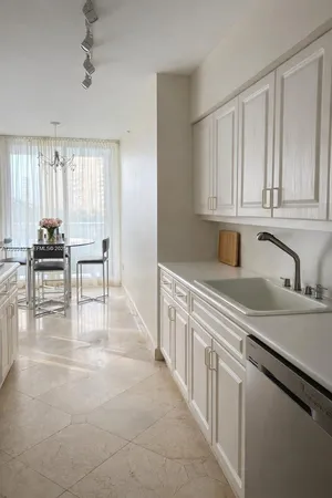 $4,700 | 16400 Collins Avenue, Unit 442, Sunny Isles Beach, FL 33160