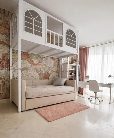 $4,700 | 16400 Collins Avenue, Unit 442, Sunny Isles Beach, FL 33160