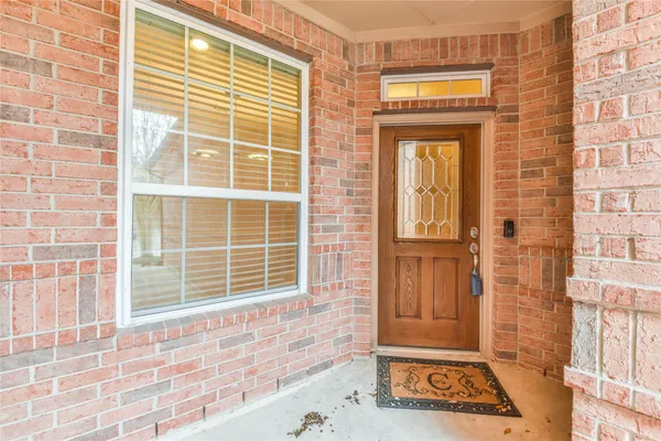 $2,500 | 1135 Glenwood Canyon Lane, Houston, TX 77077