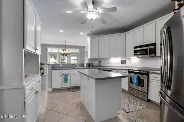 $719,000 | 104 Greenfinch Drive, Vonore, TN 37885