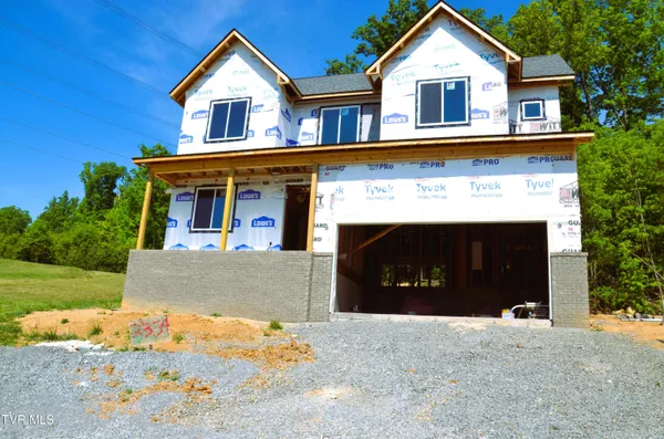 $629,900 | 2354 Edinburgh Channel Road, Kingsport, TN 37664