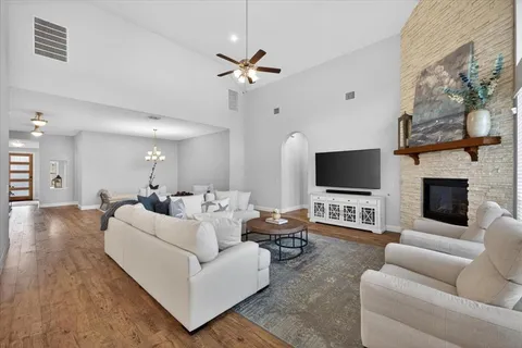 $725,000 | 11900 Tanager Lane, Cross Roads, TX 76227