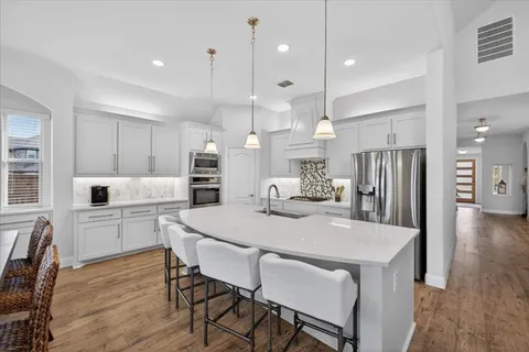 $725,000 | 11900 Tanager Lane, Cross Roads, TX 76227