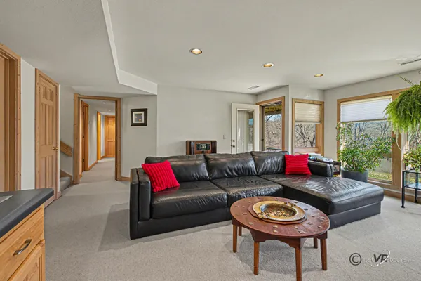 $475,000 | 5 Knoll Court, Galena, IL 61036