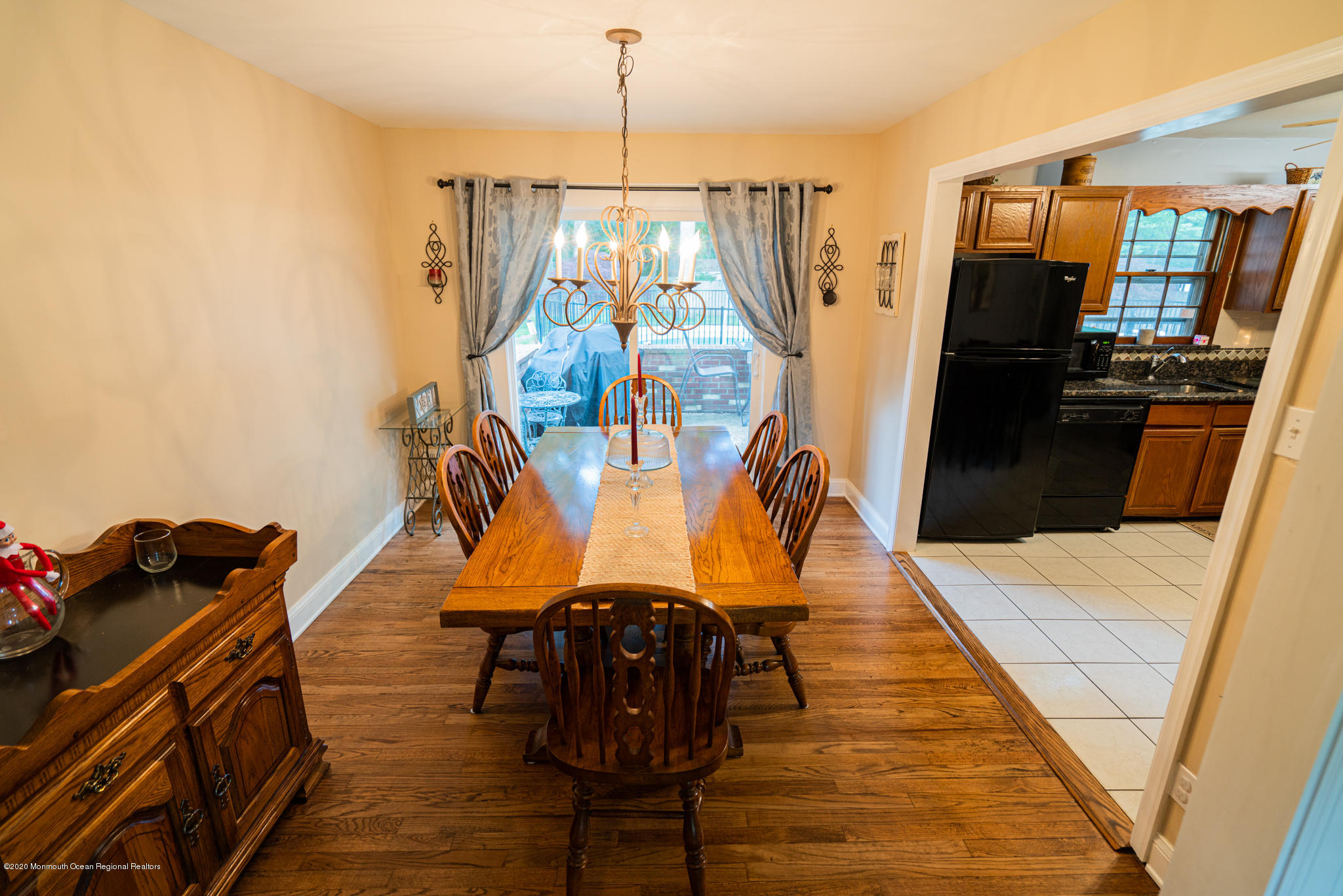 28 Holiday Road Manalapan, NJ 07726 - Photo 8 of 27 a living room with furniture and wooden floor