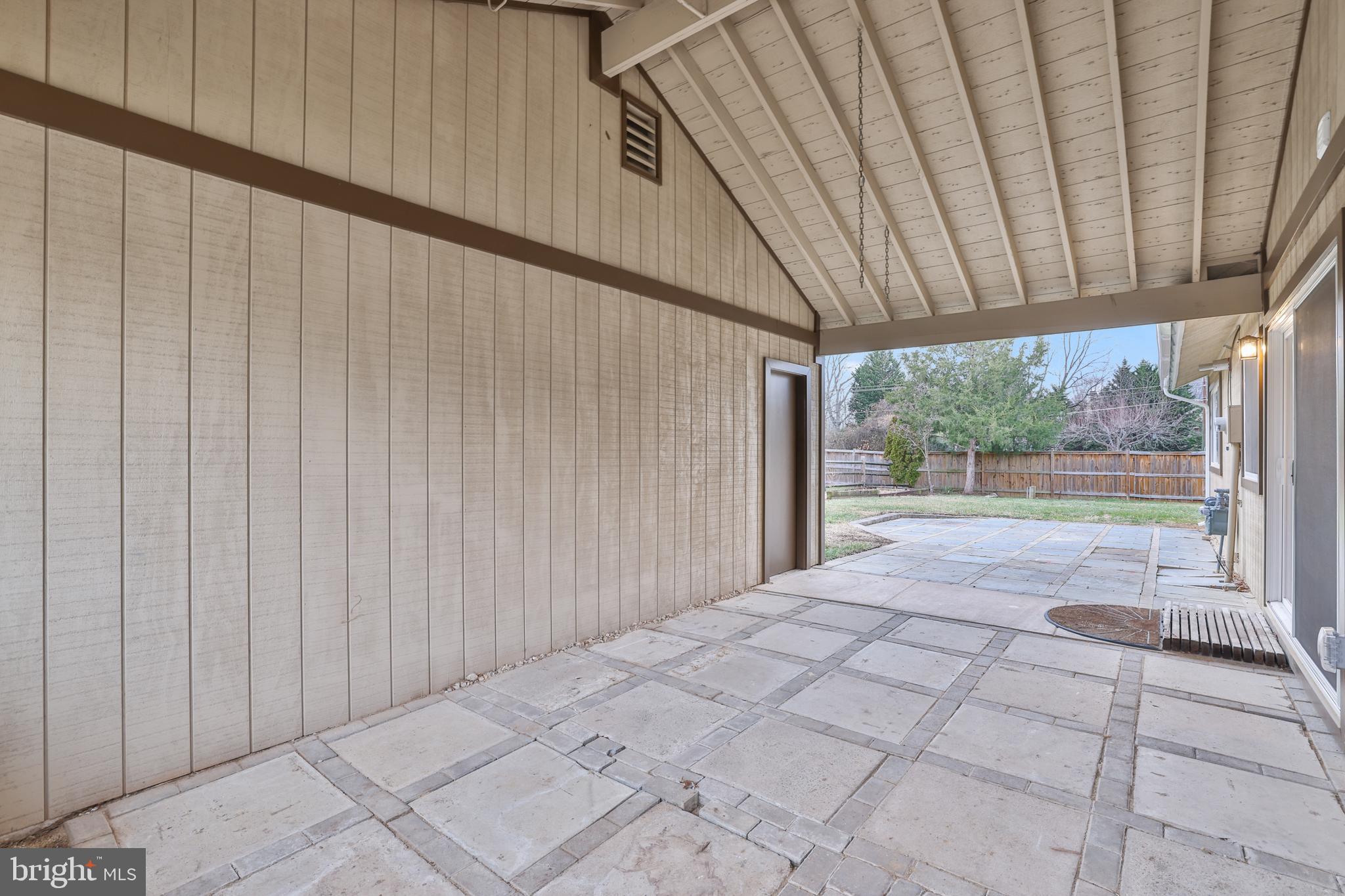 36 Thrush Road Sterling, VA 20164 - Photo 13 of 35 a view of a porch