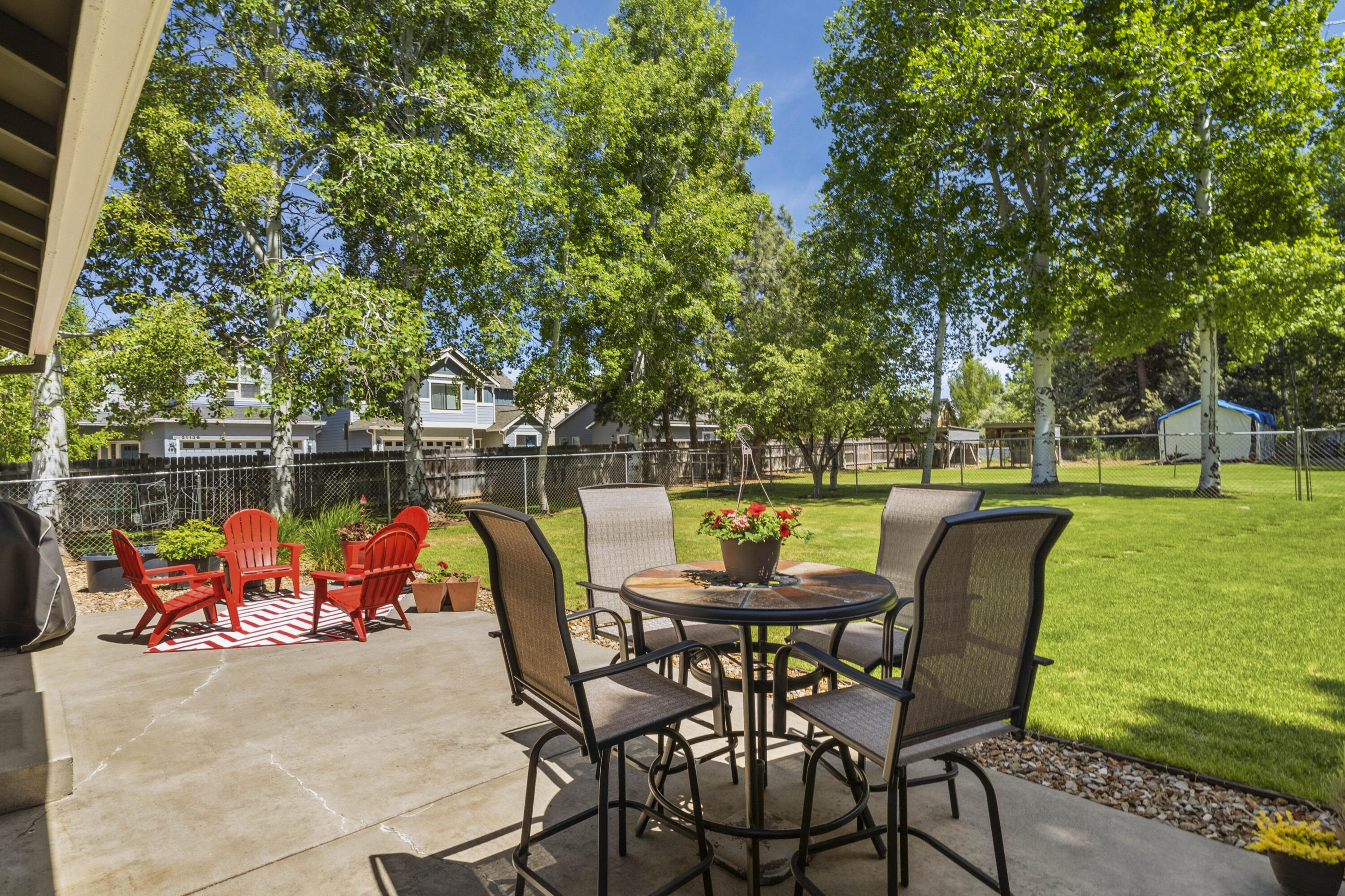 61908 Pettigrew Road Bend, OR 97702 - Photo 39 of 62 26-Exterior