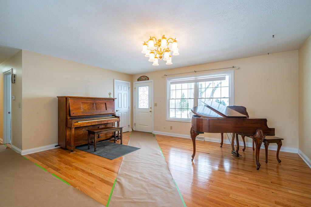 700 Victory Road Springfield, OH 45504 - Photo 7 of 41