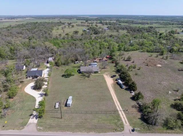 $350,000 | 20311 State Highway 95, Holland, TX 76534