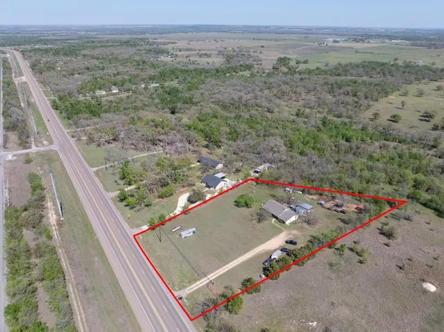 $350,000 | 20311 State Highway 95, Holland, TX 76534
