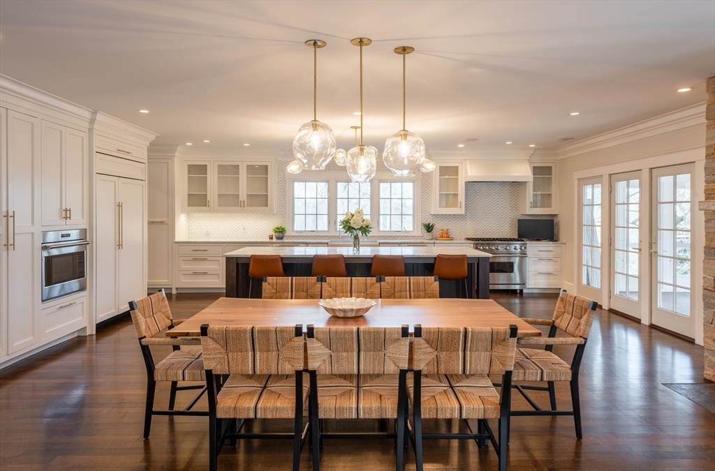 37 Forster Road Manchester, MA 01944 - Photo 15 of 42 Gallery Image 15