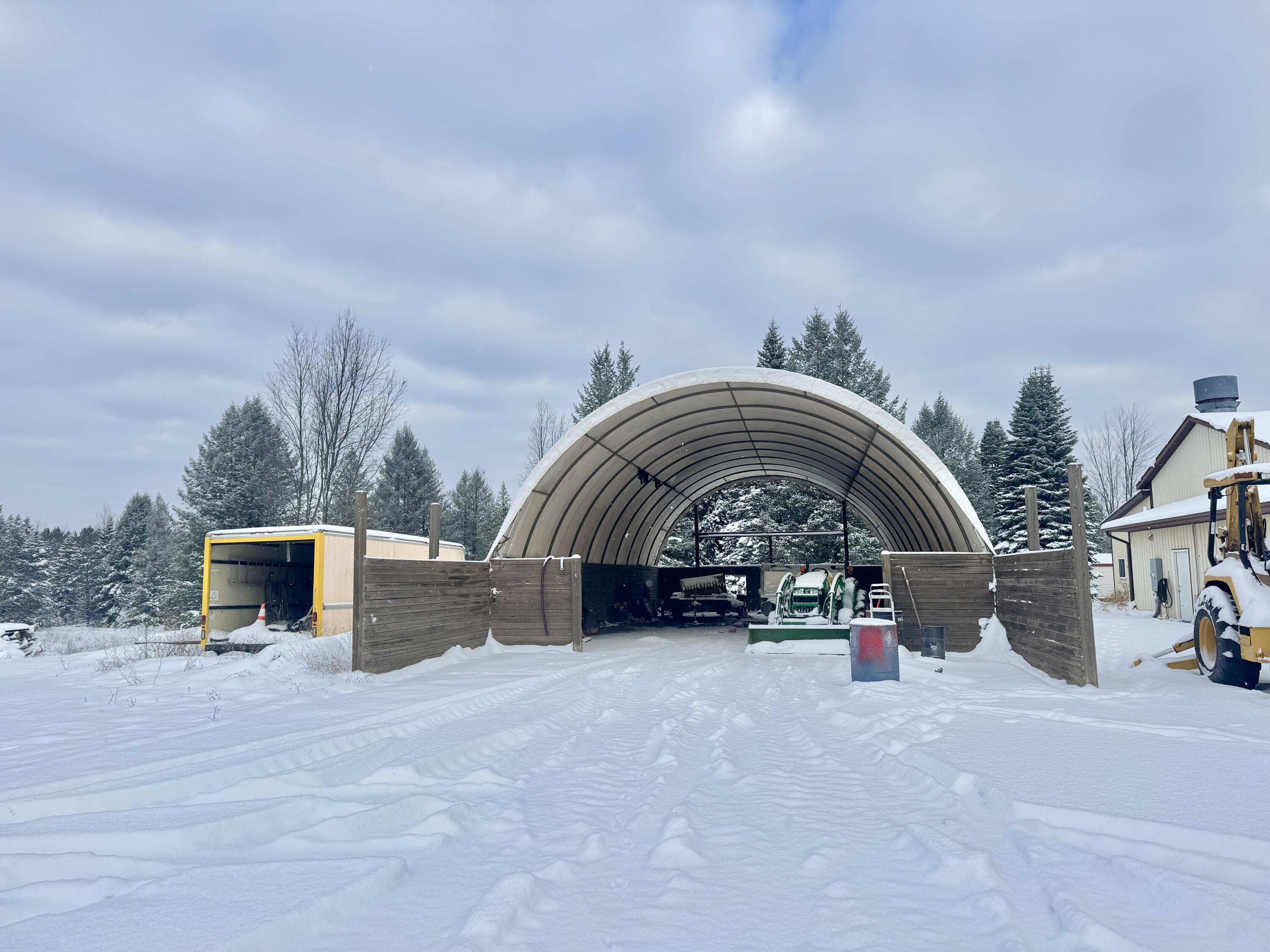 9941 210th Avenue Reed City, MI 49677 - Photo 5 of 29 IMG_8116