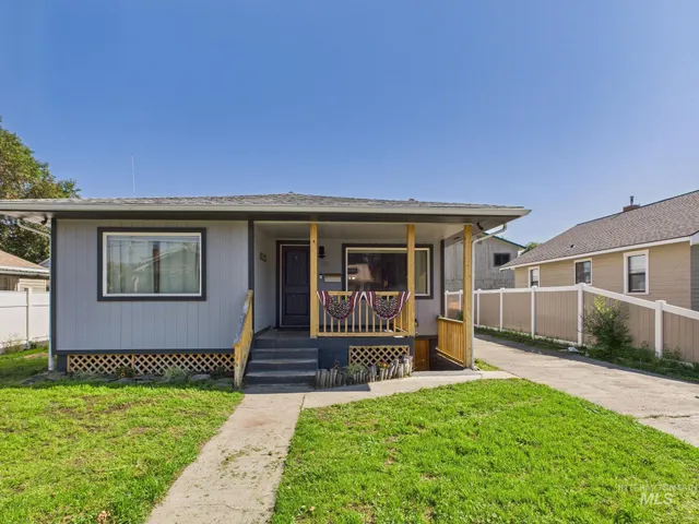 $345,000 | 705 12th Street, Clarkston, WA 99403