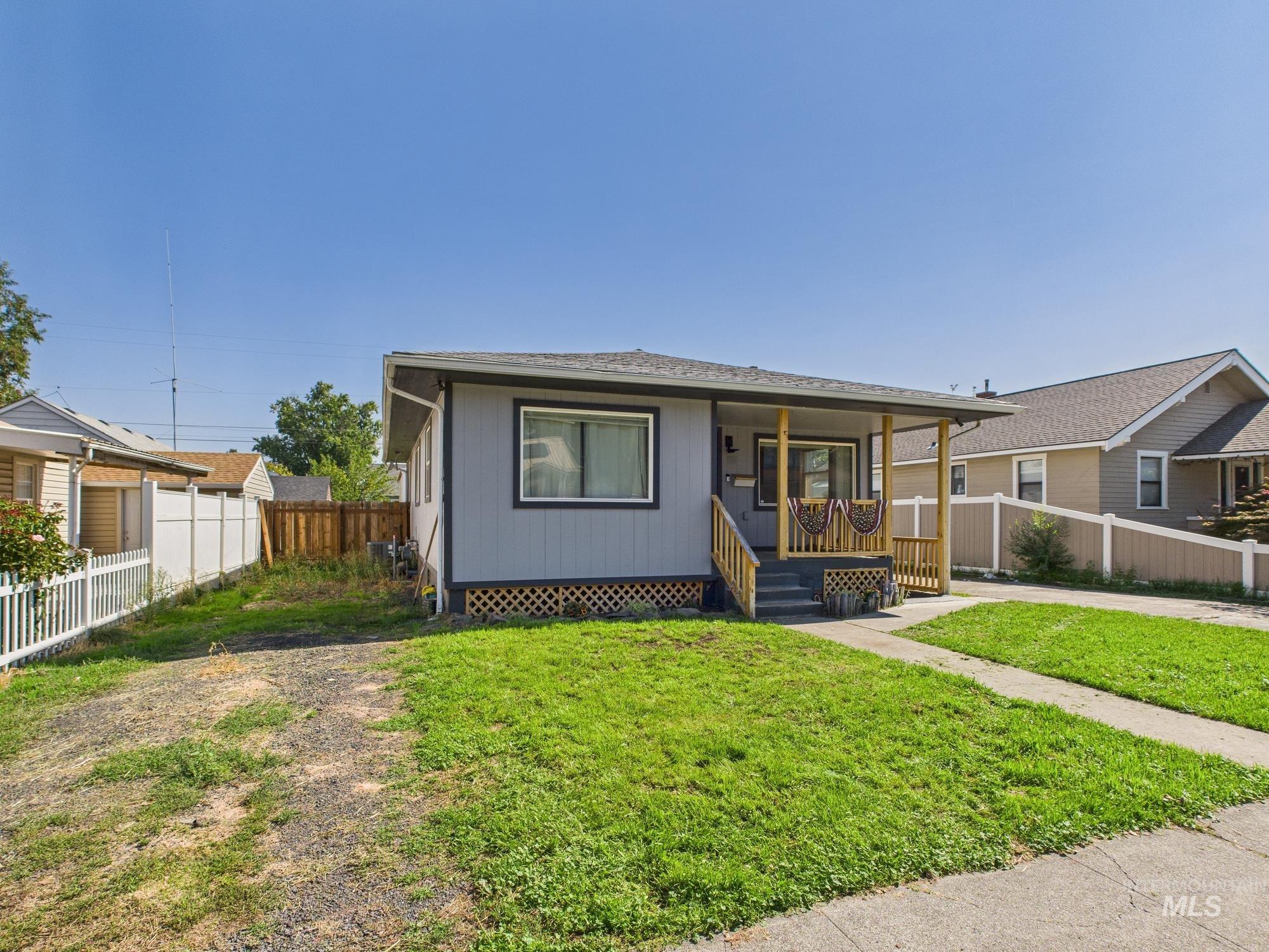 705 12th Street Clarkston, WA 99403 - Photo 4 of 24