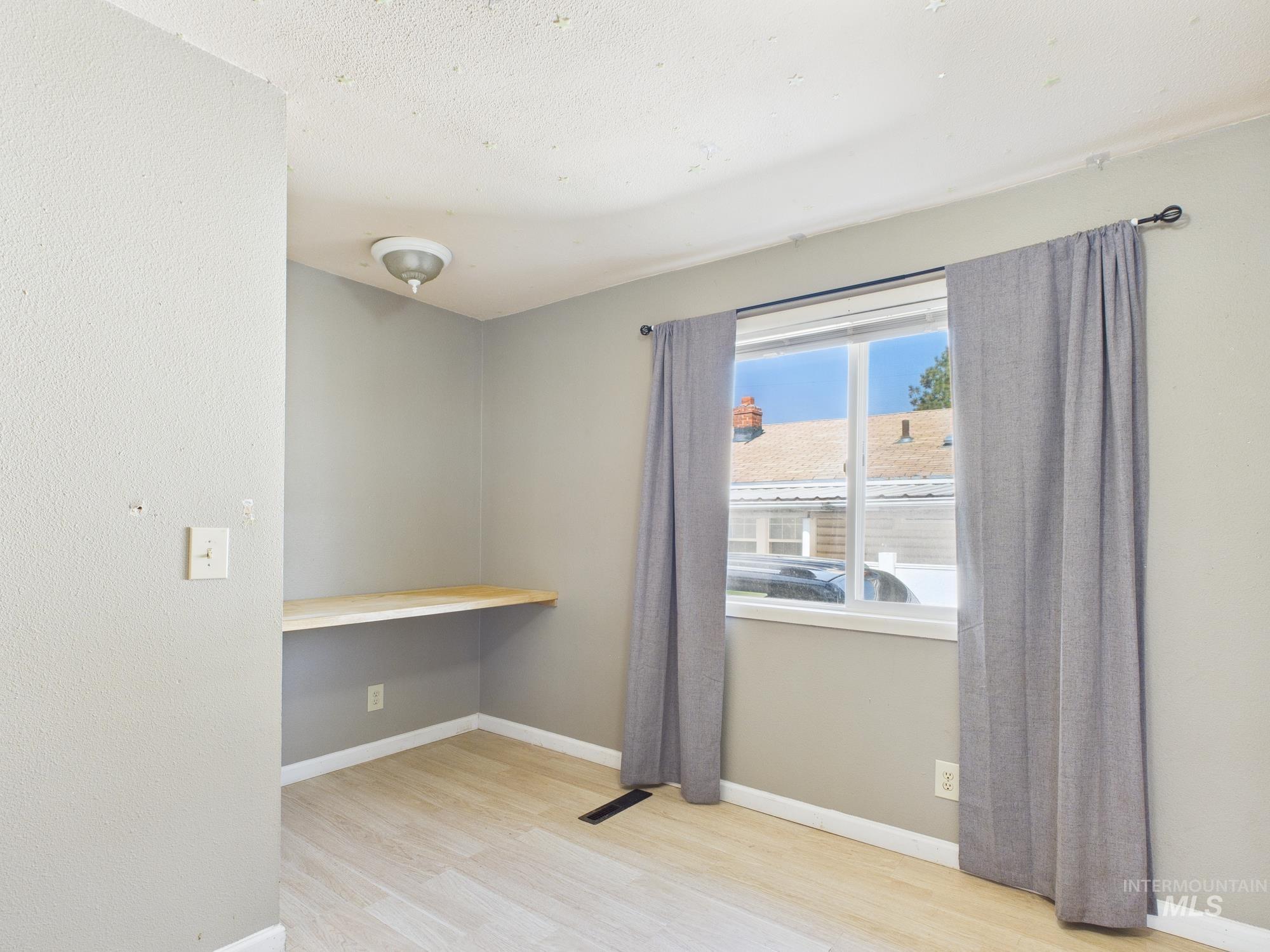 705 12th Street Clarkston, WA 99403 - Photo 10 of 24