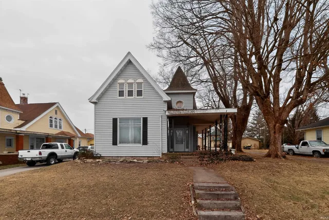 $155,900 | 305 East Mulberry Street, Salem, IN 47167