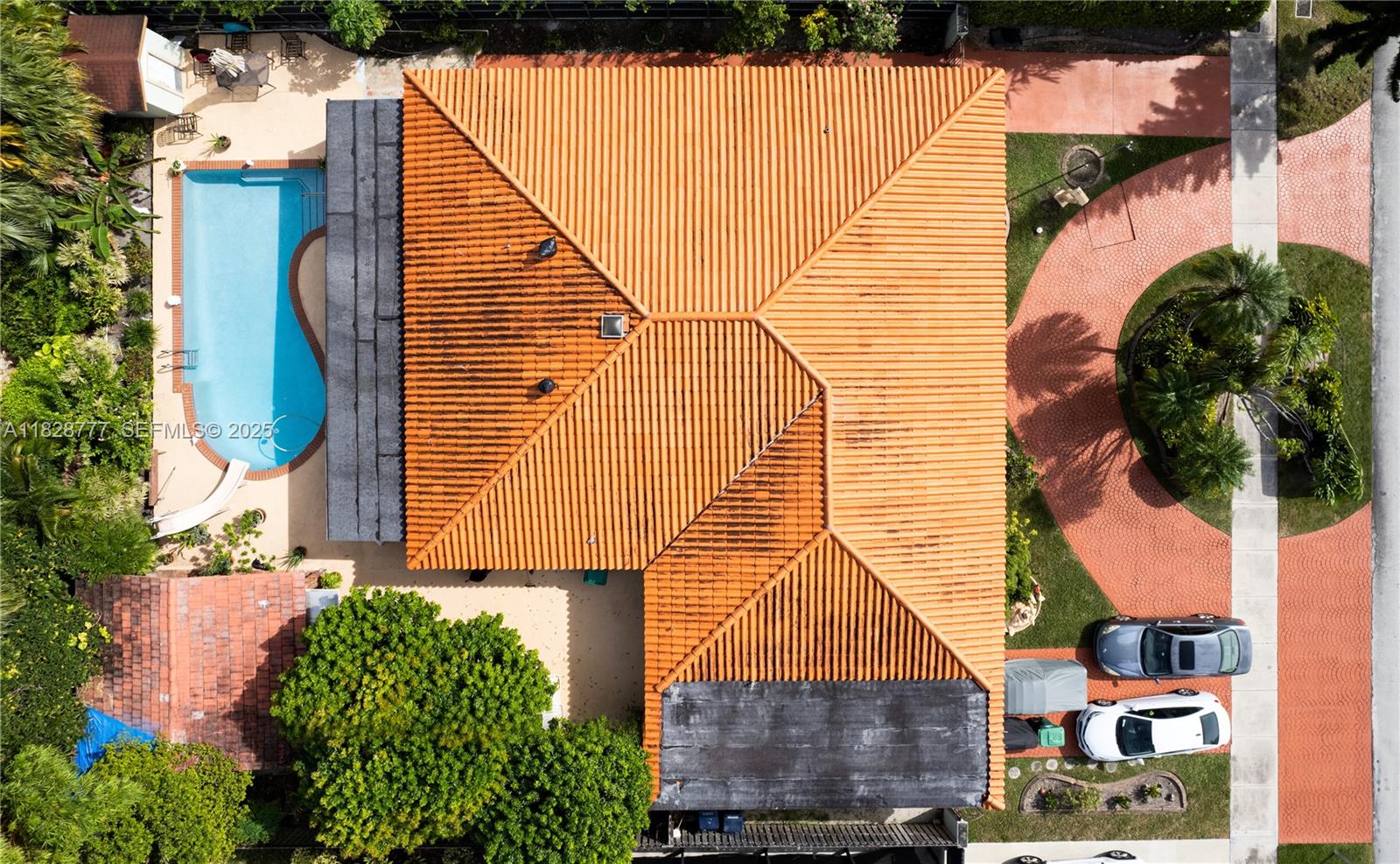 9601 Southwest 66th Street Miami, FL 33173 - Photo 2 of 52 an aerial view of a house