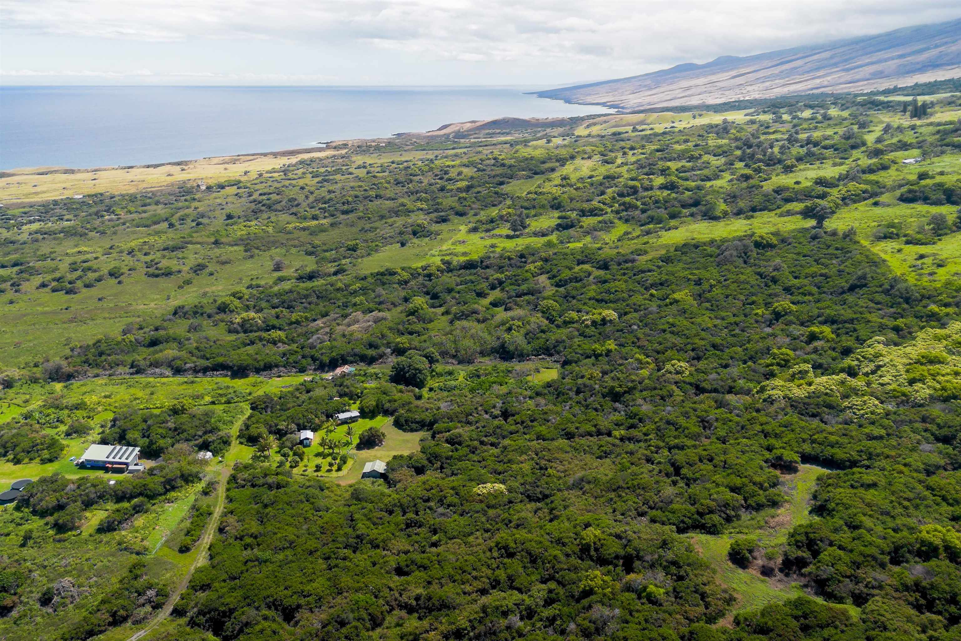 0 Kaupo Gap Road Hana, HI 96713 - Photo 2 of 9 a view of a field with an outdoor space