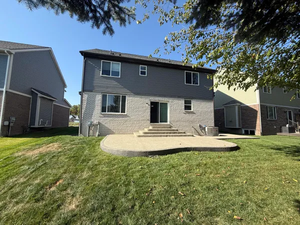 $469,000 | 29371 Bayside Circle North, New Baltimore, MI 48047