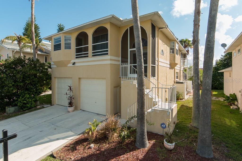 6406 Drake Court New Port Richey, FL 34652 - Photo 1 of 1 a view of a back yard of the house