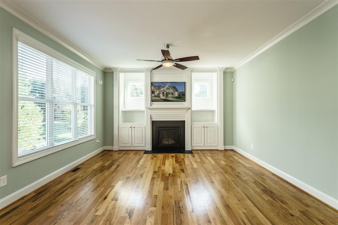 2745 Oberlin Road, Unit 101 Raleigh, NC 27608 - Photo 5 of 23 Photo 5