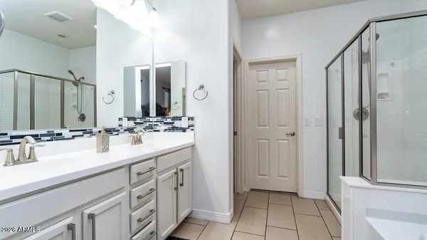 $2,550 | 21969 North 98th Lane, Peoria, AZ 85383