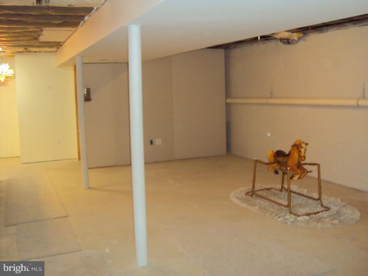 3920 Reiniger Road Hatboro, PA 19040 - Photo 17 of 21 Gallery Image 17