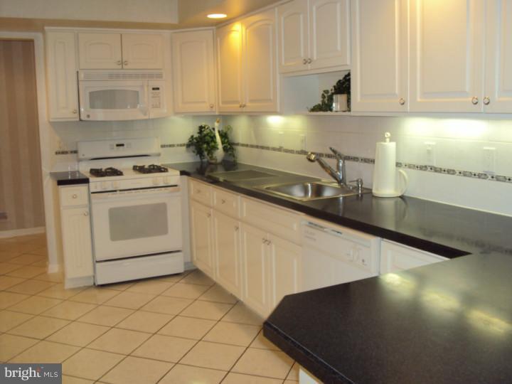 3920 Reiniger Road Hatboro, PA 19040 - Photo 5 of 21 Gallery Image 5