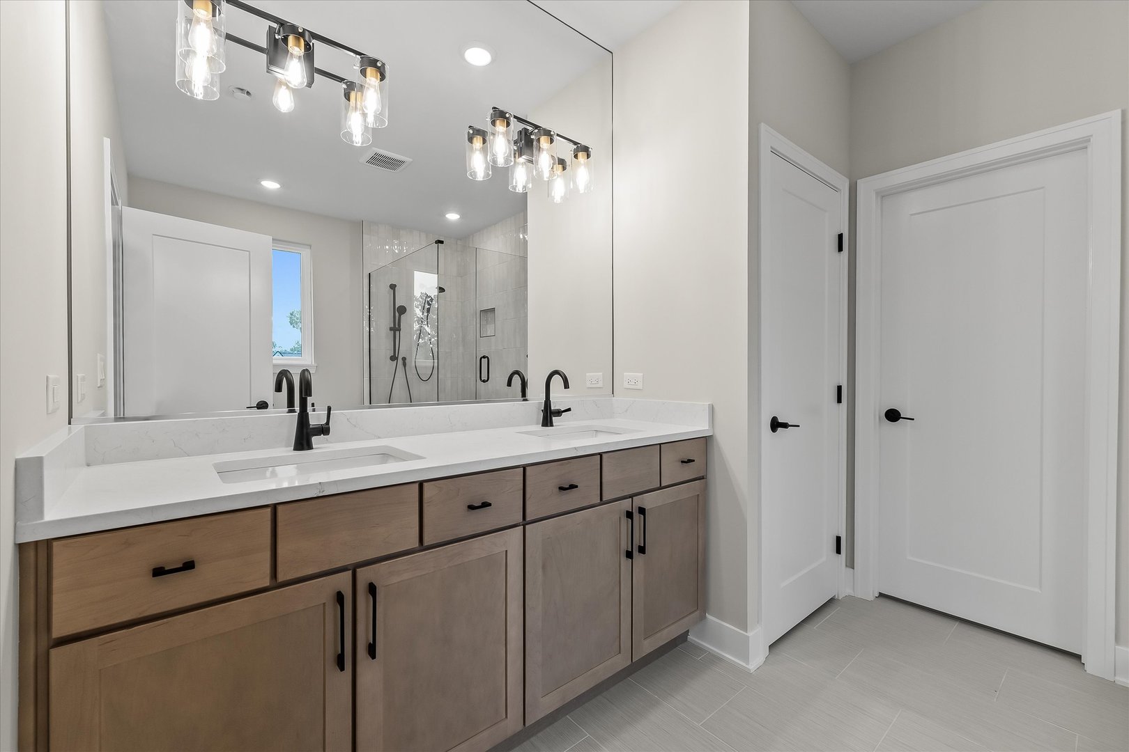 2138 Iron Ridge Lane Naperville, IL 60563 - Photo 20 of 41 Gallery Image 20
