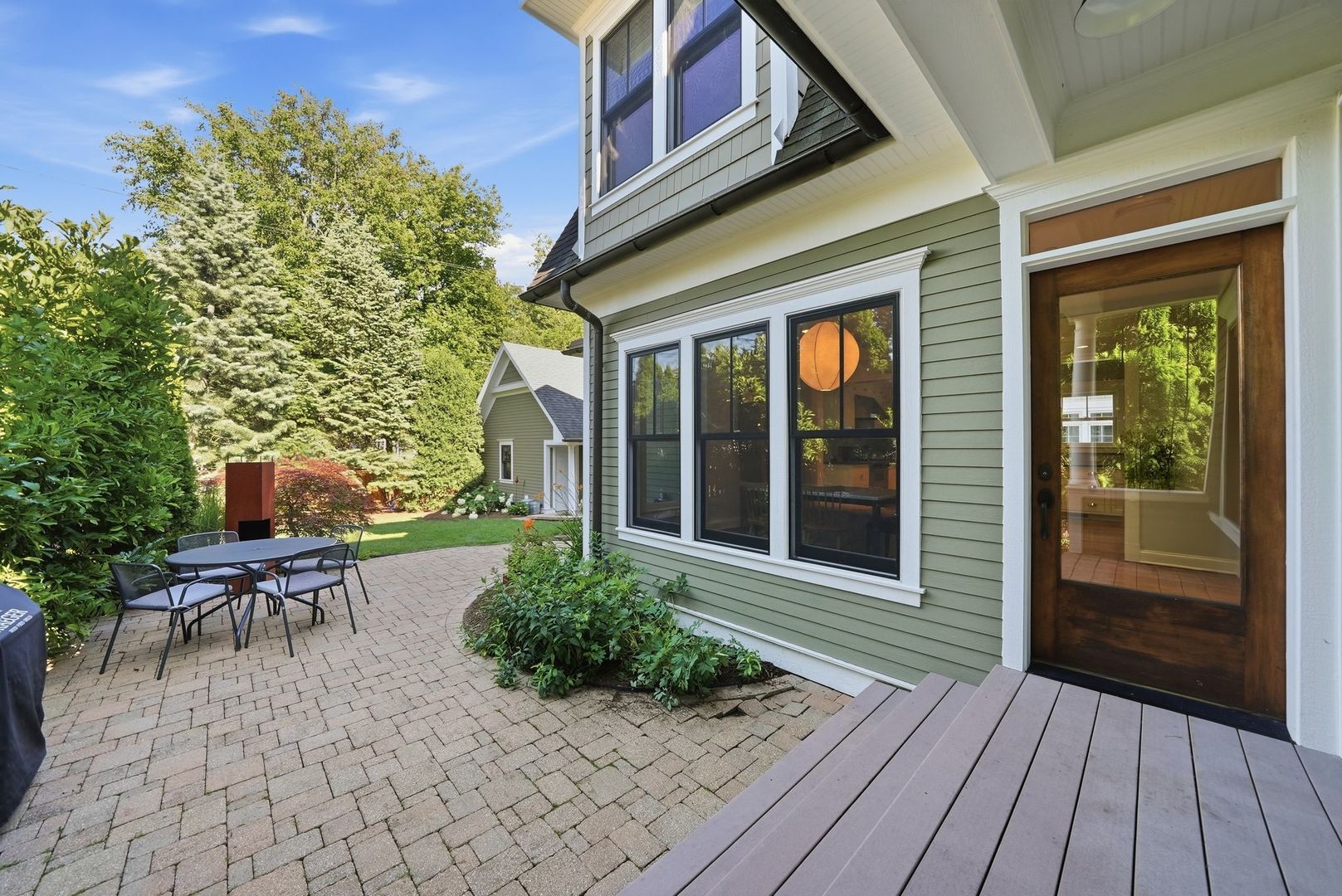611 Prairie Avenue Barrington, IL 60010 - Photo 39 of 44