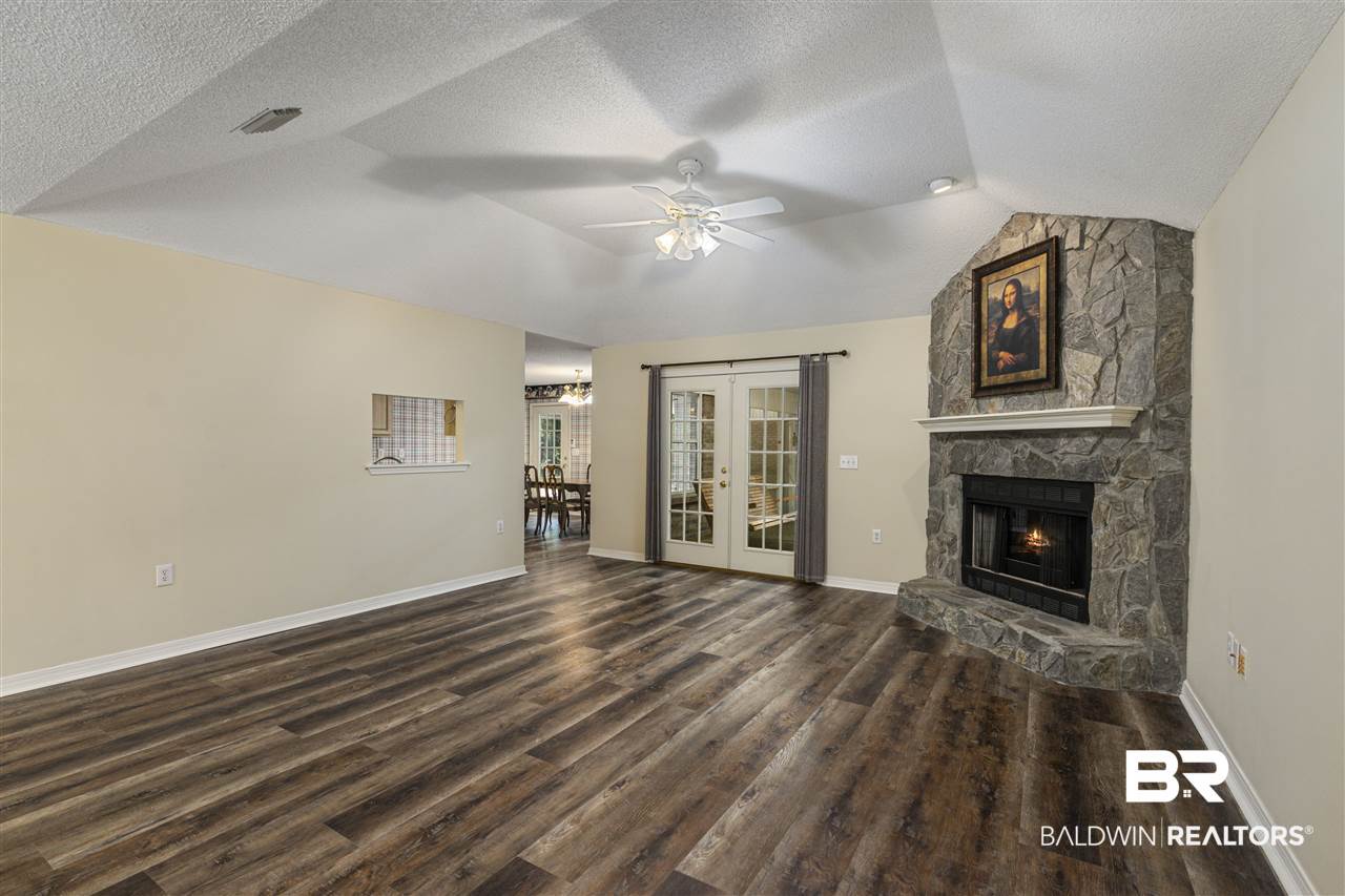 1403 Marks Avenue East Bay Minette, AL 36507 - Photo 3 of 21