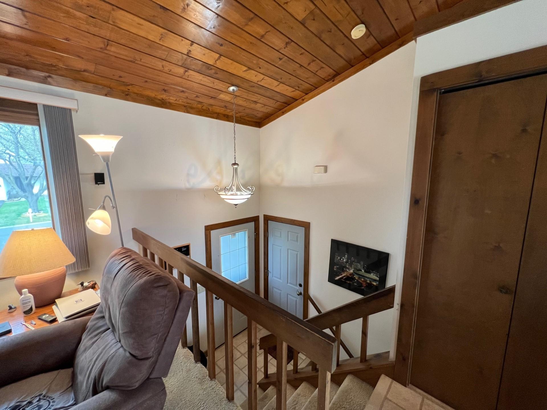 10525 Quebec Road Bloomington, MN 55438 - Photo 5 of 11