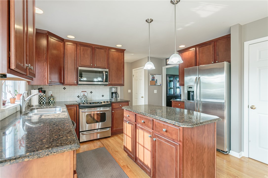 1340 Cherry Laurel Circle Webster, NY 14580 - Photo 9 of 49