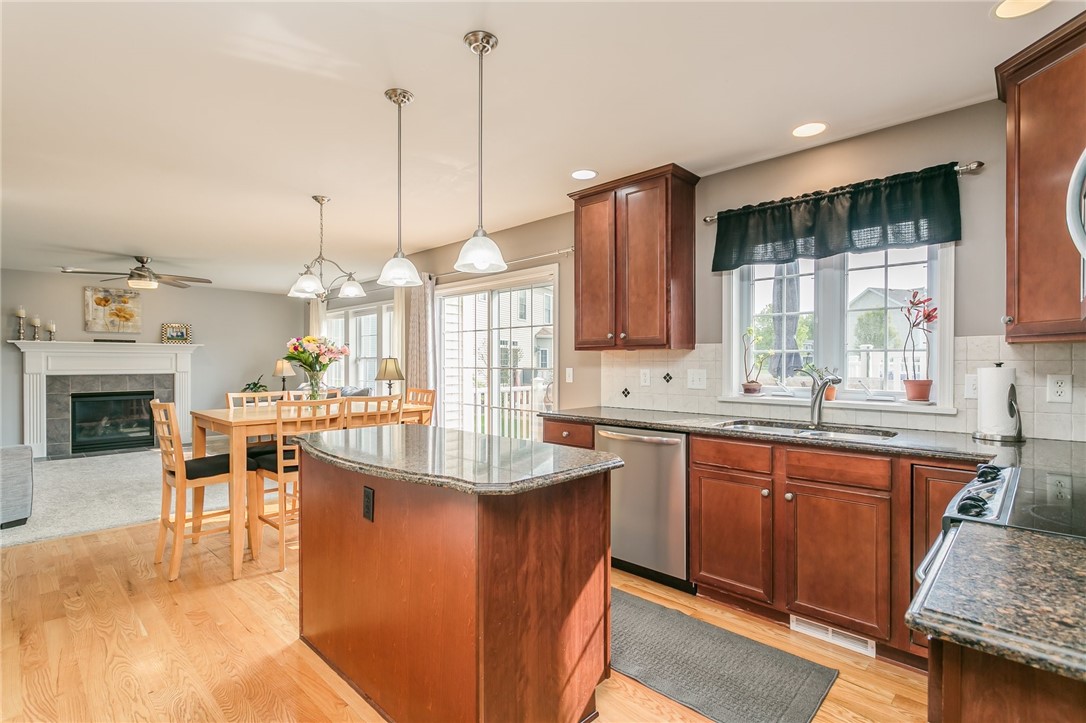 1340 Cherry Laurel Circle Webster, NY 14580 - Photo 10 of 49