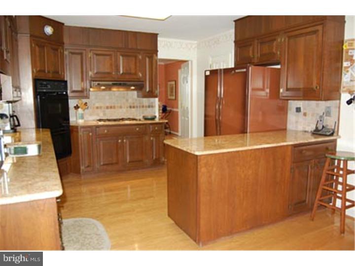 611 Kilburn Road Wilmington, DE 19803 - Photo 3 of 18 Kitchen