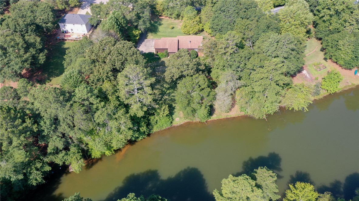 1208 Moorehead Place Pendleton, SC 29670 - Photo 23 of 34