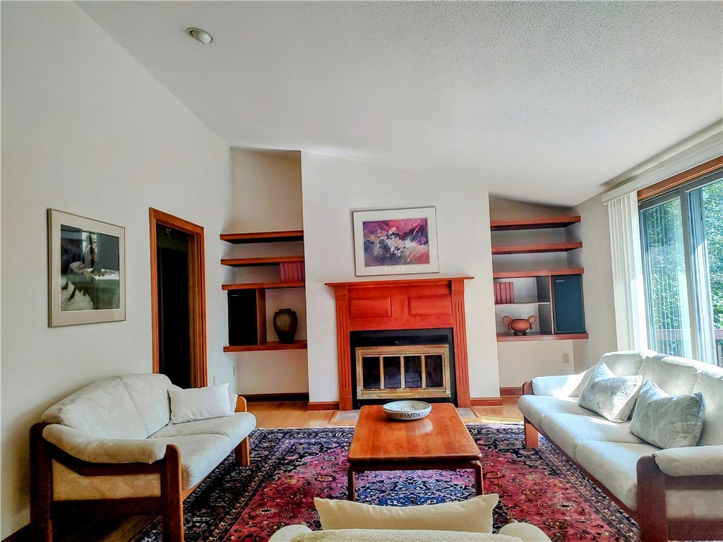 1208 Moorehead Place Pendleton, SC 29670 - Photo 3 of 34