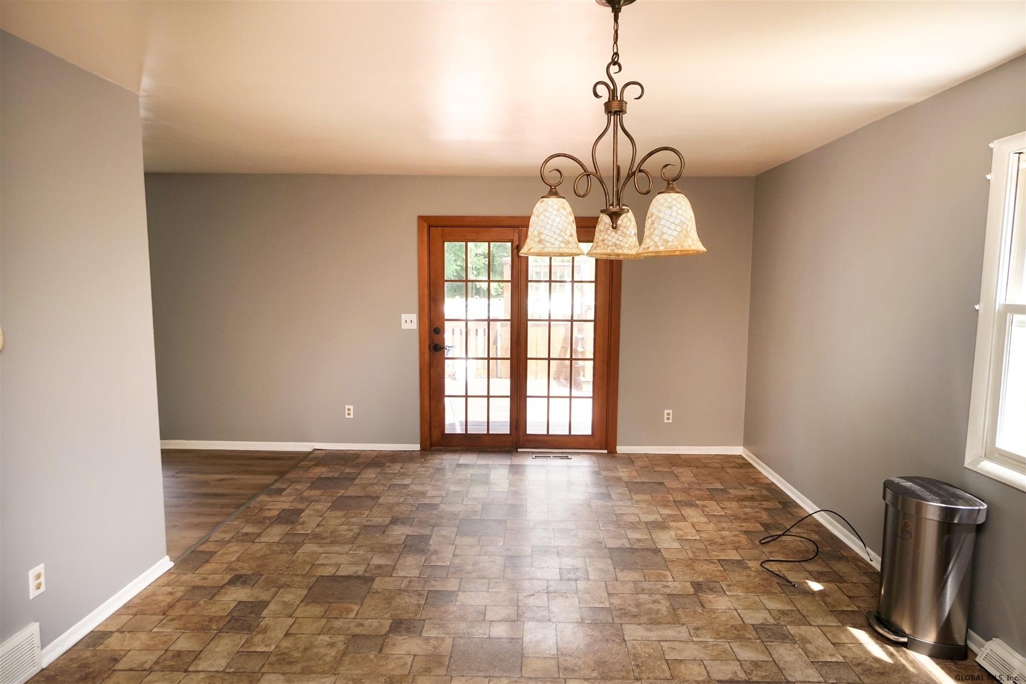 123 Forts Ferry Road Colonie, NY 12110 - Photo 8 of 27 Photo 8