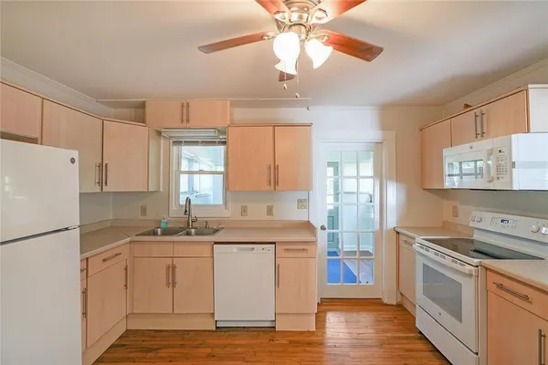 $1,995 | 2055 Anderson Drive Southeast, Smyrna, GA 30080