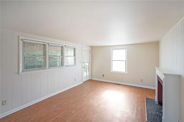 $1,995 | 2055 Anderson Drive Southeast, Smyrna, GA 30080