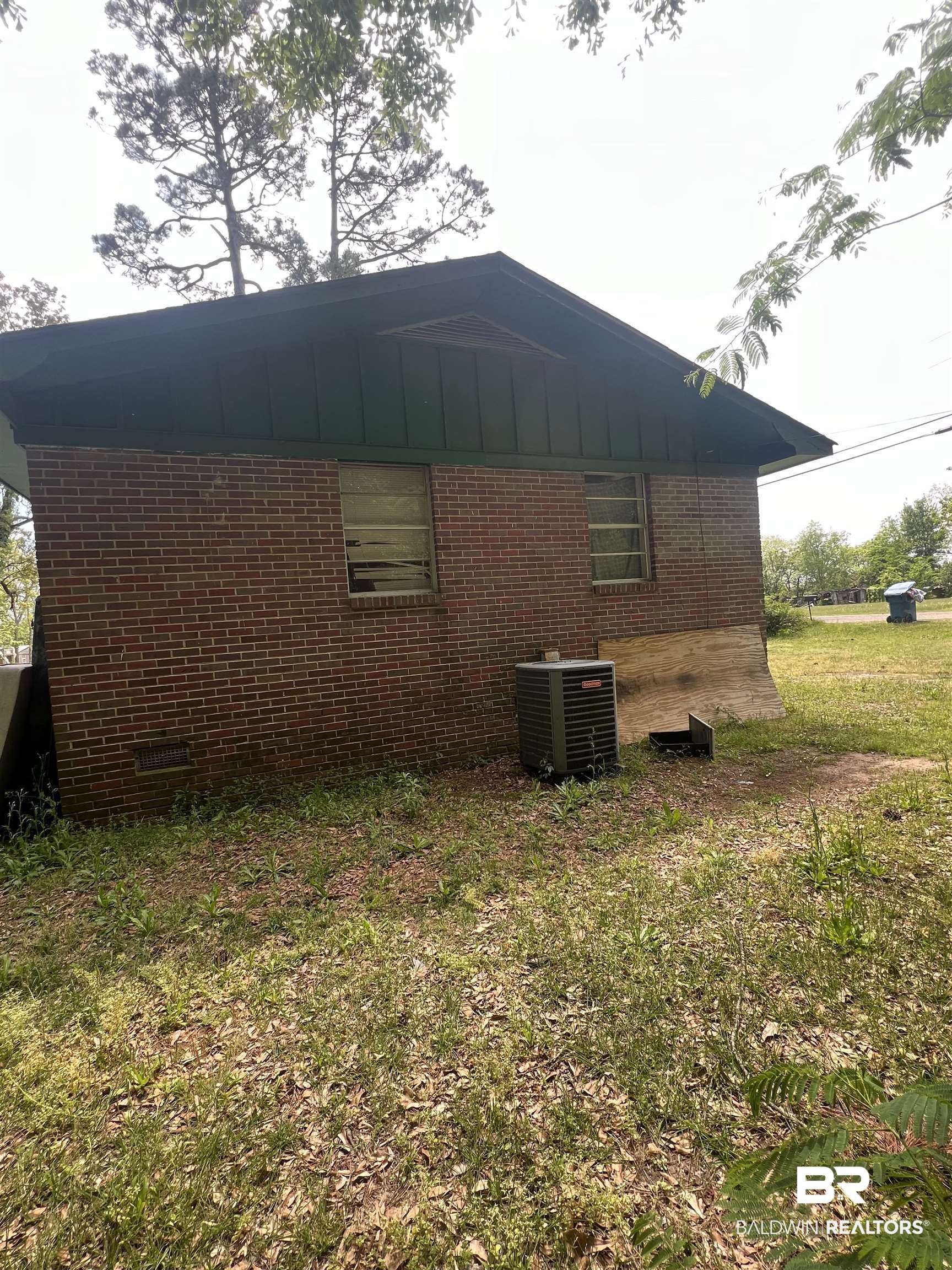 91 Crestview Avenue Monroeville, AL 36460 - Photo 4 of 4
