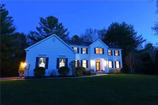 $1,199,000 | 294 Sylvan Court, North Kingstown, RI 02874