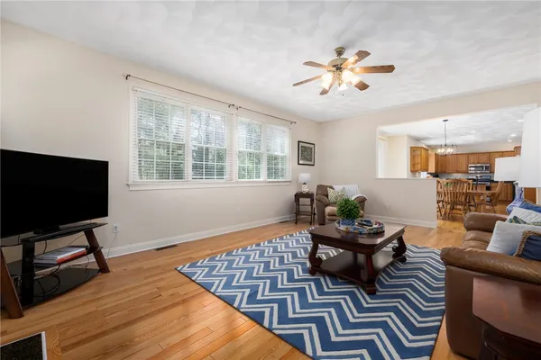 $1,199,000 | 294 Sylvan Court, North Kingstown, RI 02874