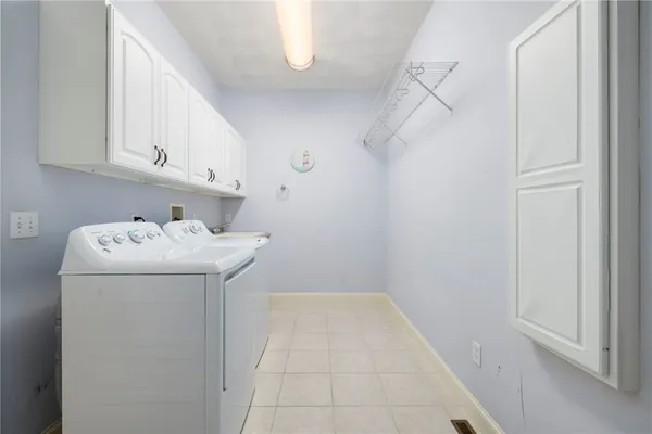 $1,199,000 | 294 Sylvan Court, North Kingstown, RI 02874