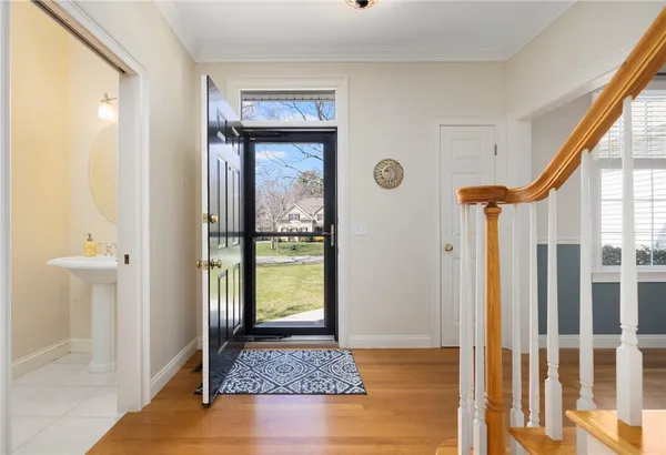 $1,199,000 | 294 Sylvan Court, North Kingstown, RI 02874